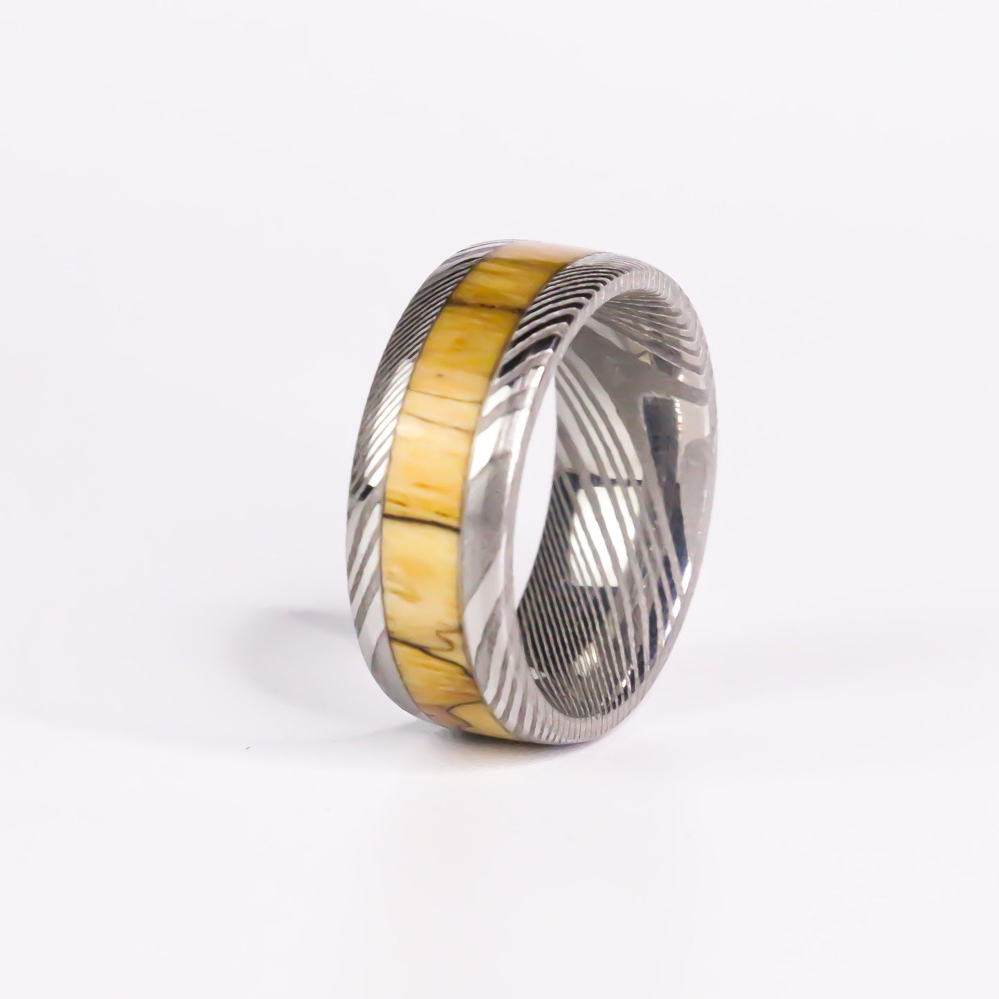 The Tamarind Blade, Damascus Ring Tamarind Wood
