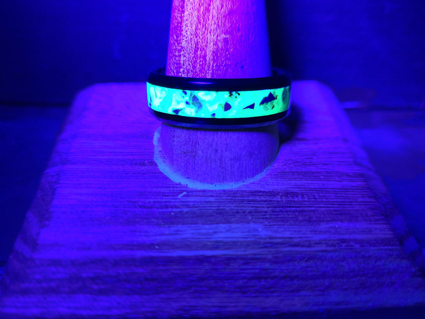 Black Ceramic Inlay Ring with Lapis Lazuli and Moonstone