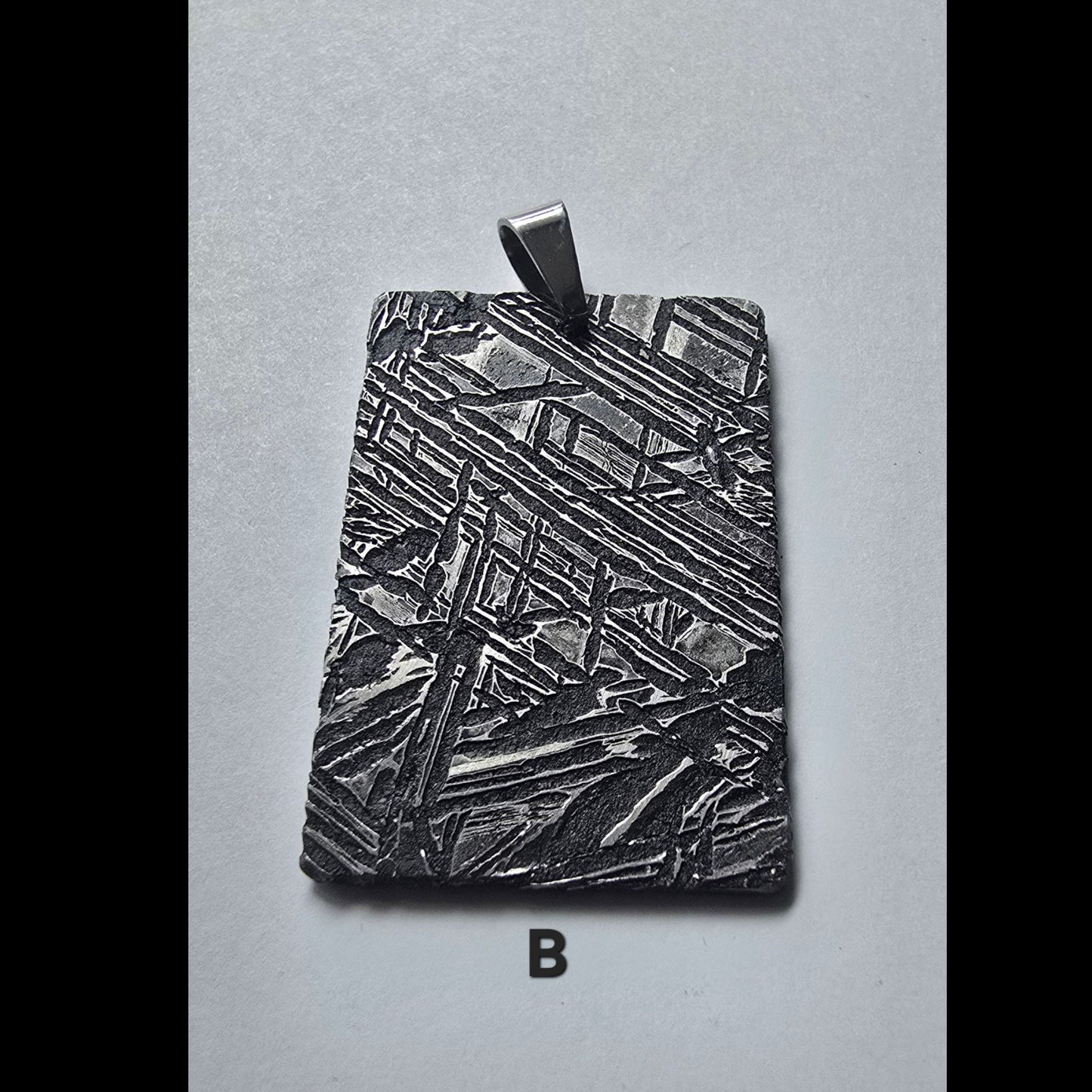 Raw Aletai Meteorite Pendant – Timeless Stone of the Stars